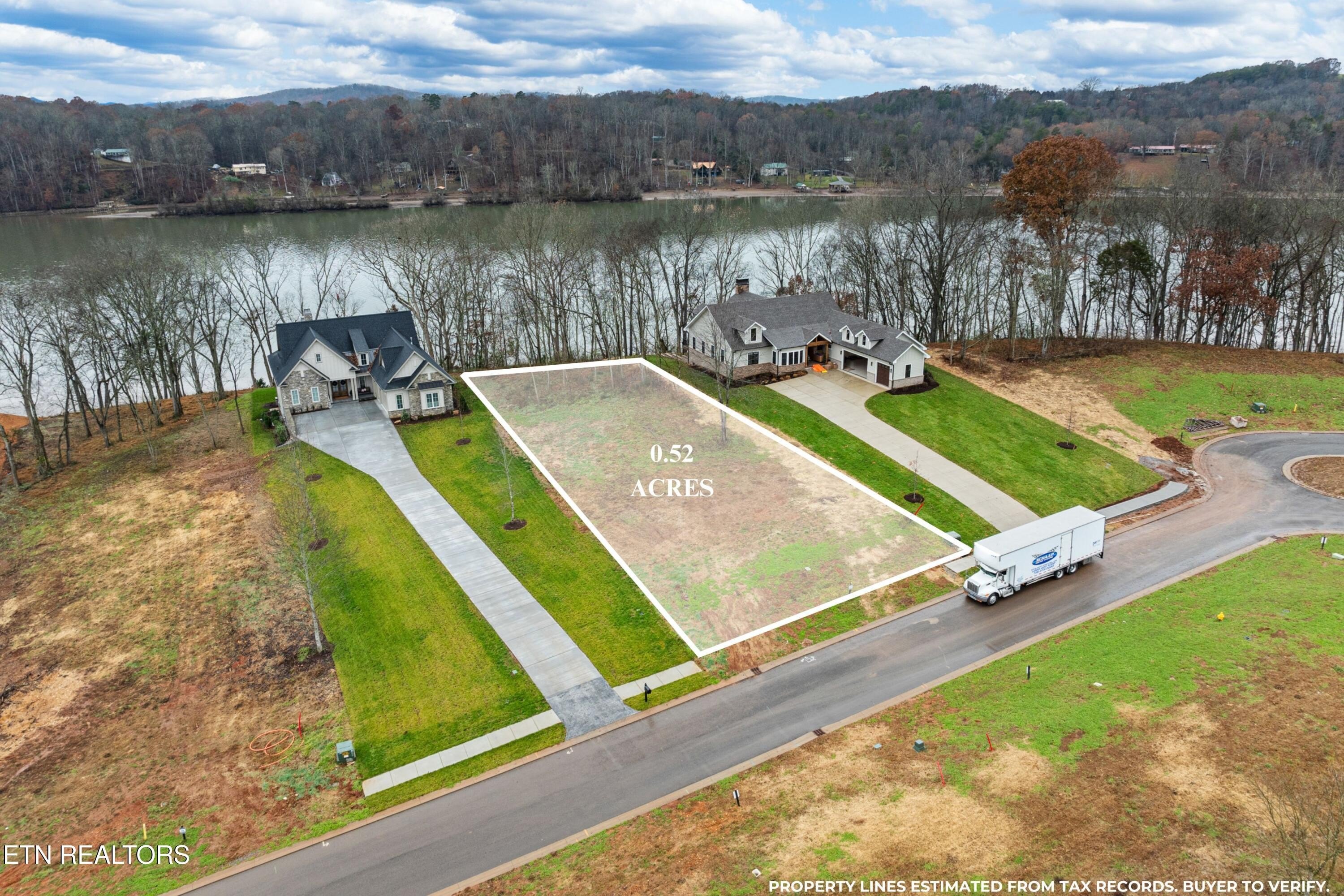 1923 mockingbird lane, loudon,  TN 37774