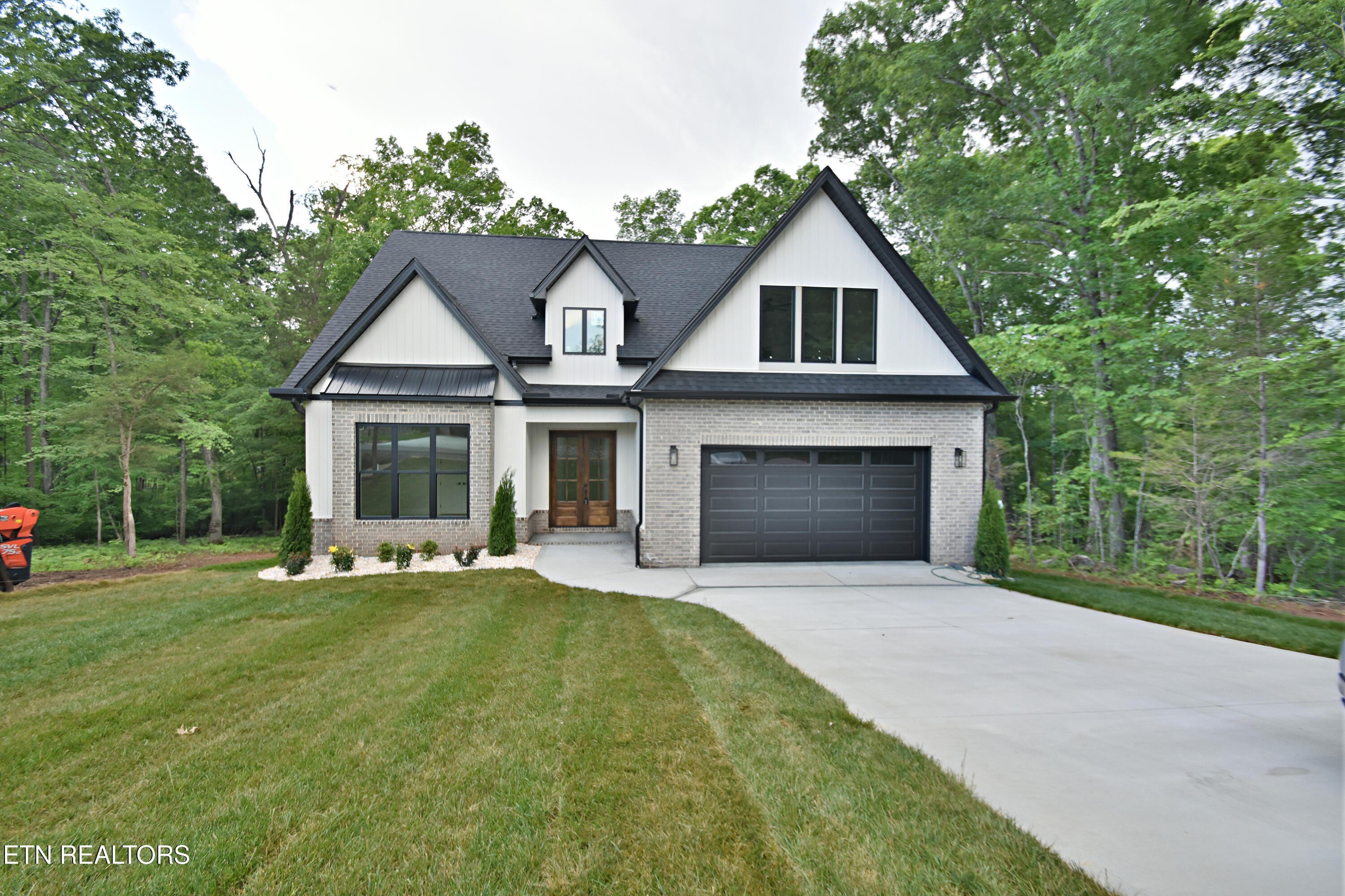 336 nuhya ln, loudon,  TN 37774