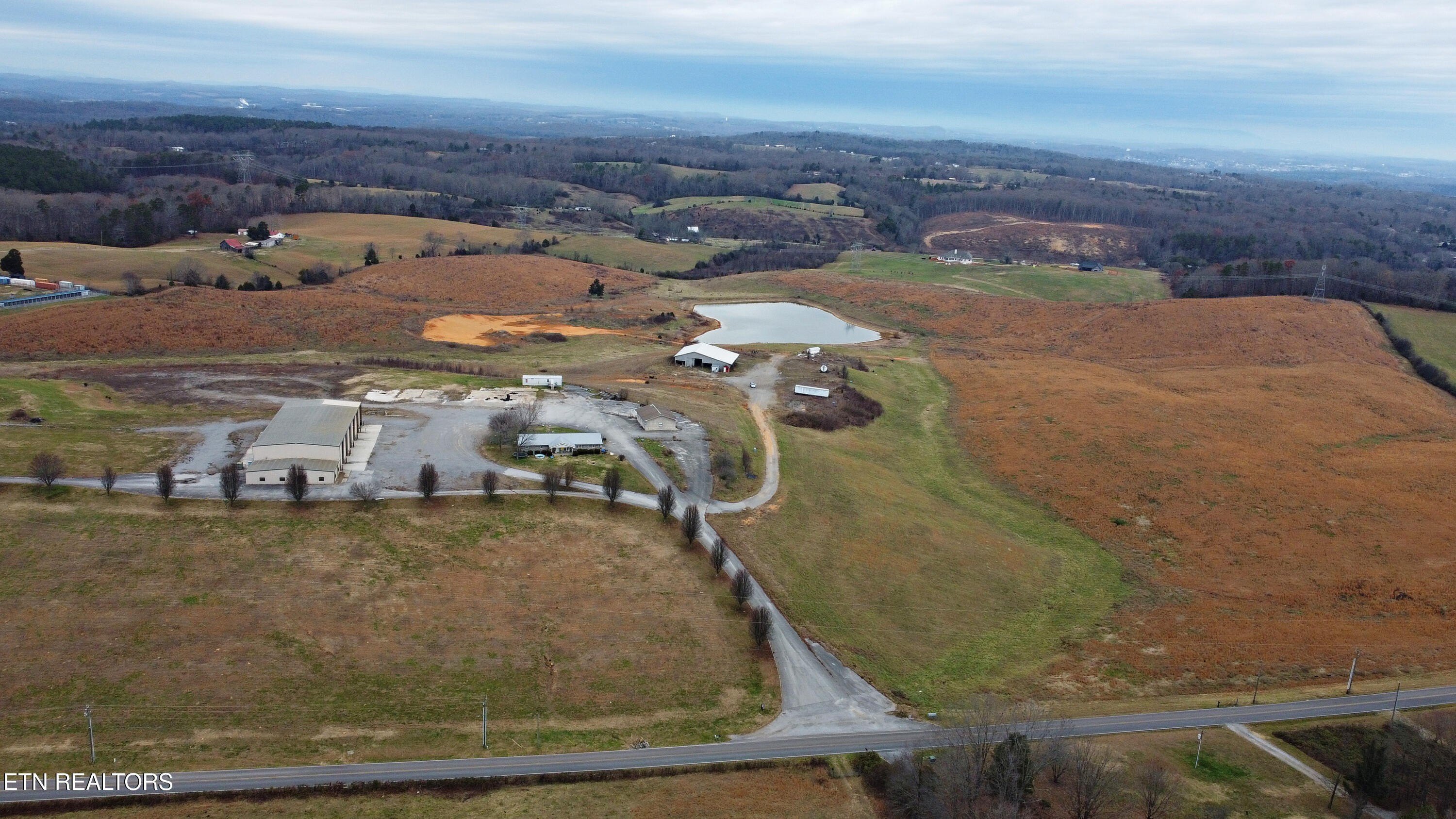 7001 davis ferry rd, loudon,  TN 37774