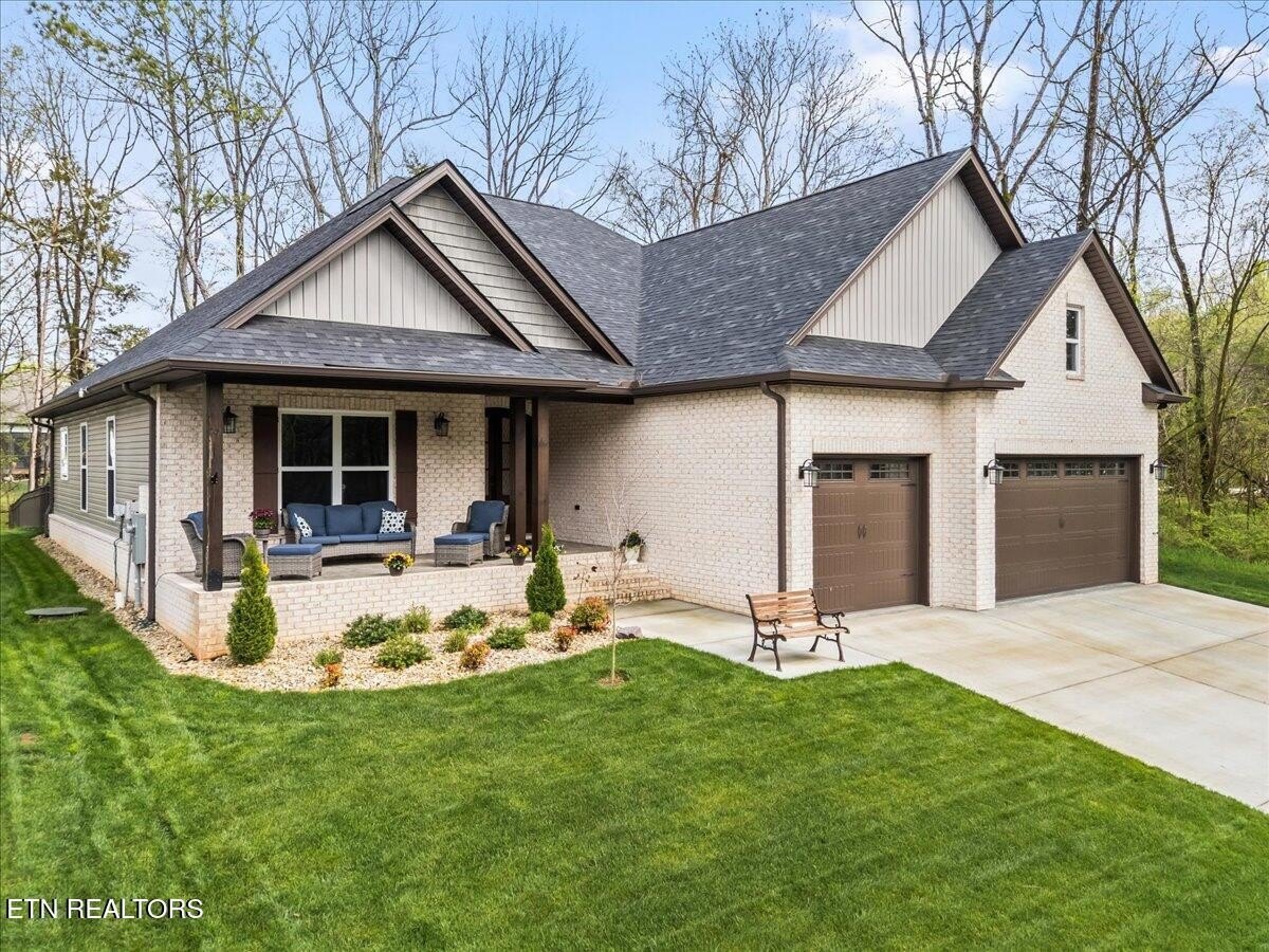 127 dudala way, loudon,  TN 37774