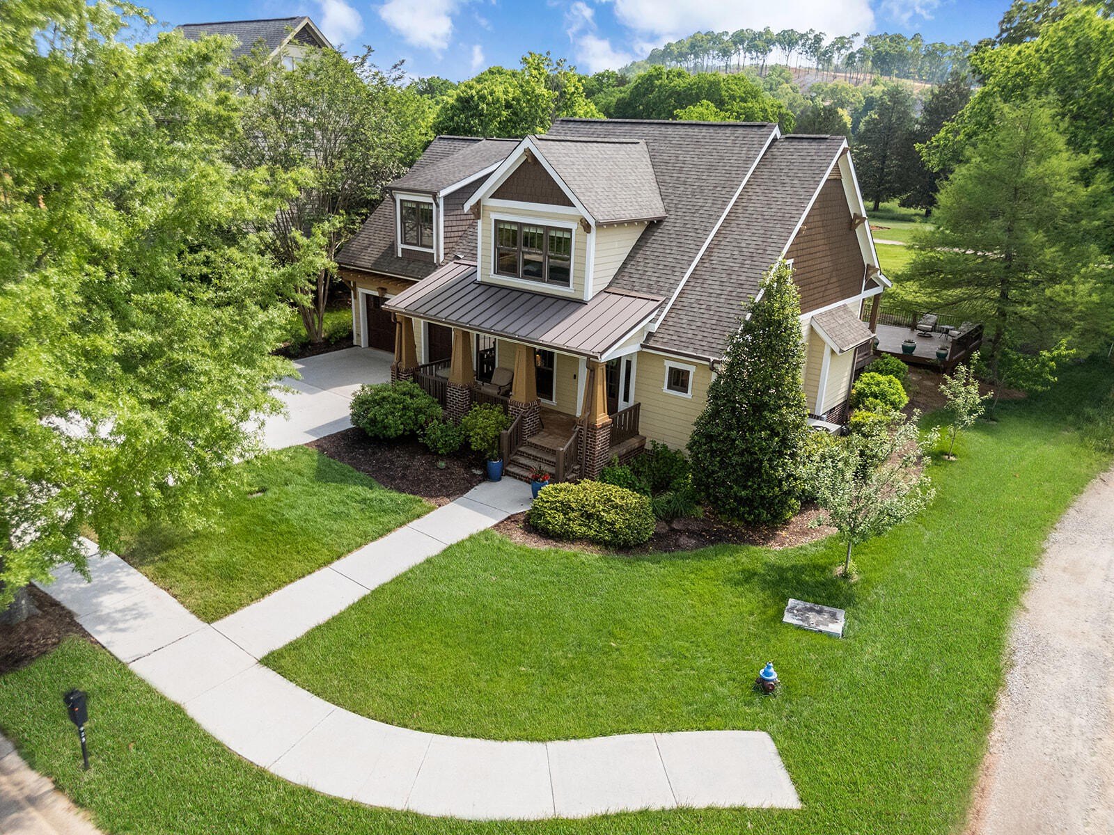 925 wildcat run dr, loudon,  TN 37774