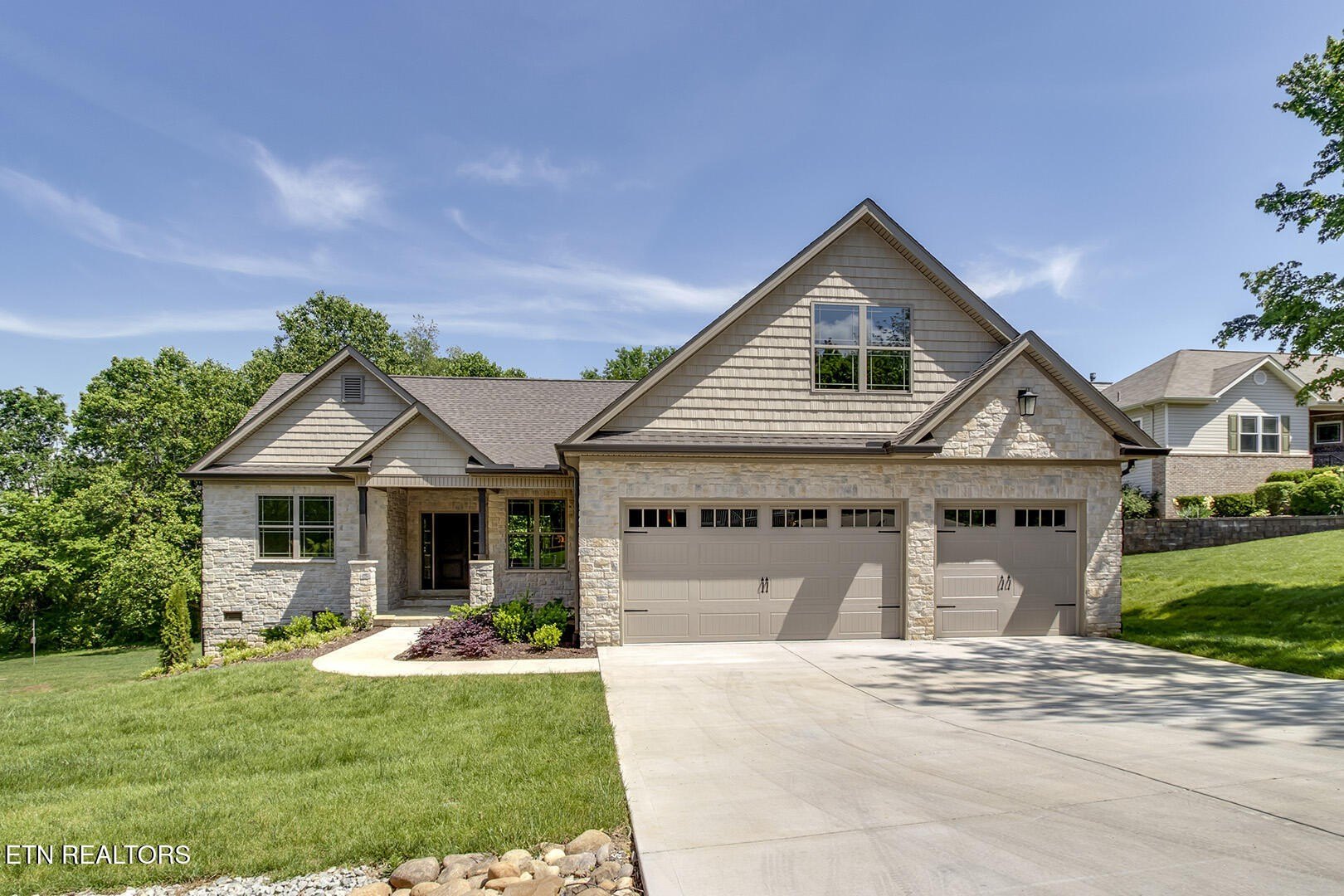 211 mingo way, loudon,  TN 37774